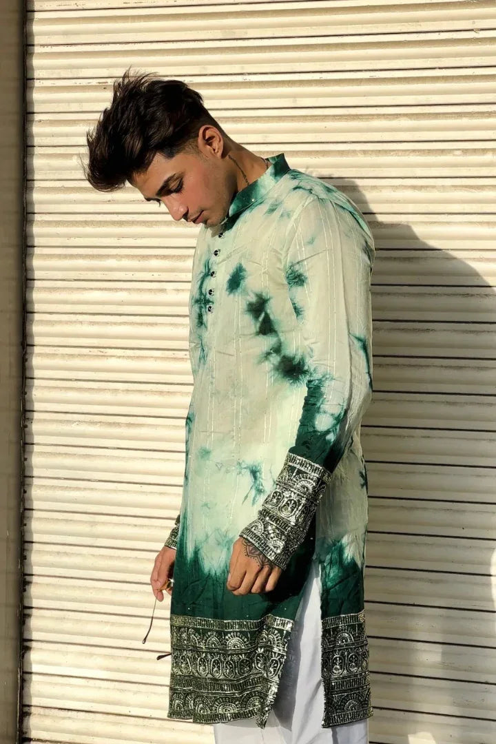 HANDCRAFTED GREEN TIE & DYE KURTA WITH EXQUISITE BORDERS