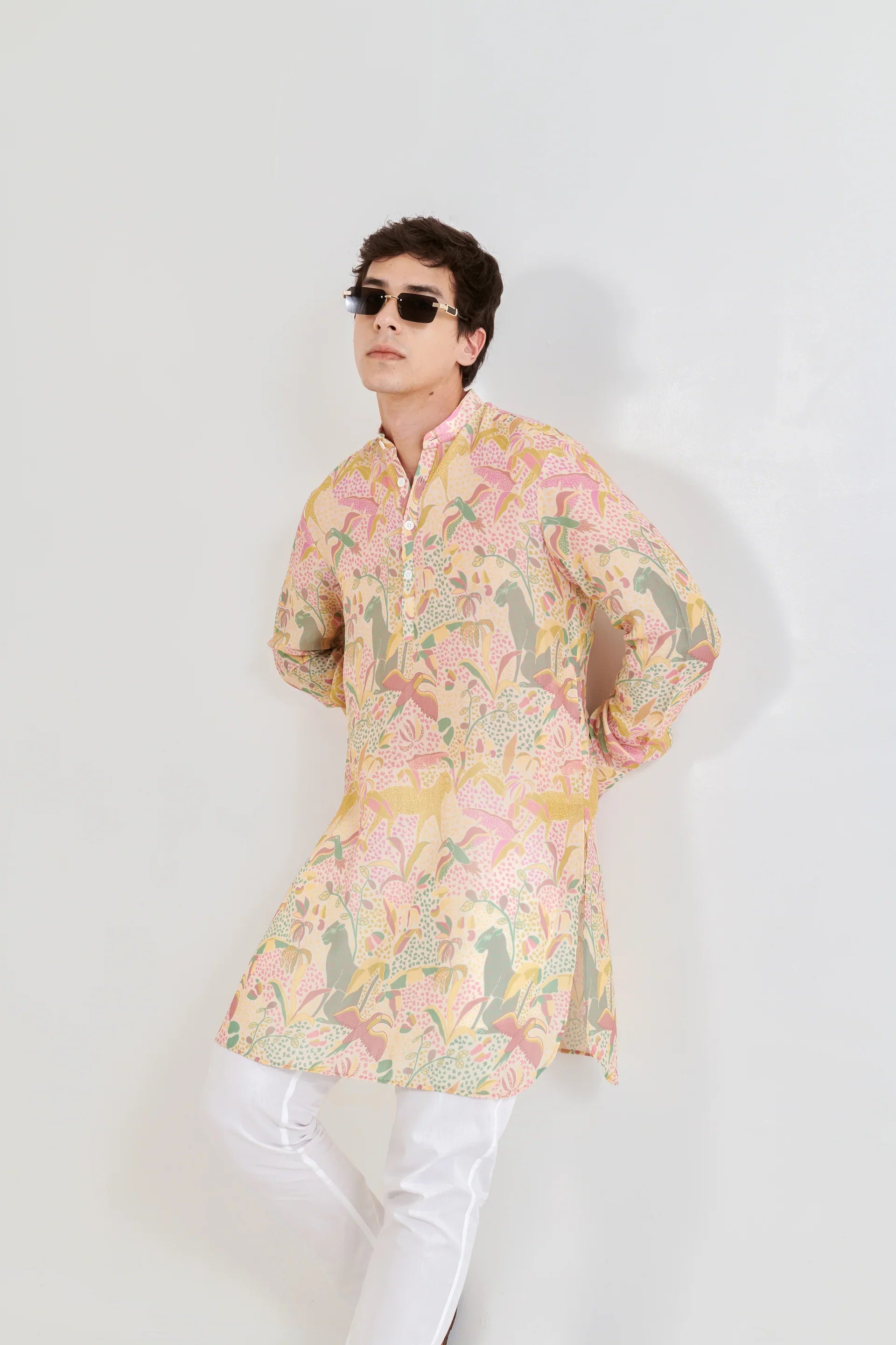 SHAYE CREAM FLORAL KING KURTA